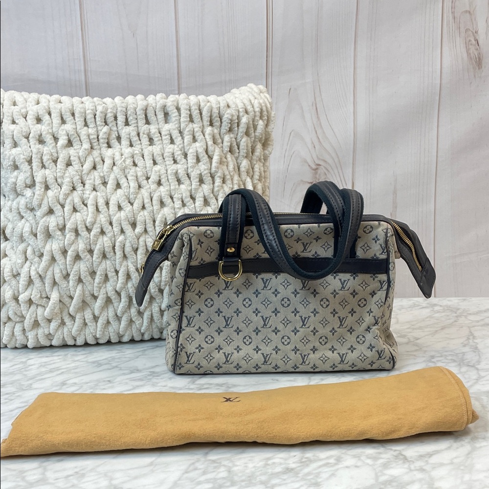 Louis Vuitton Lin bag